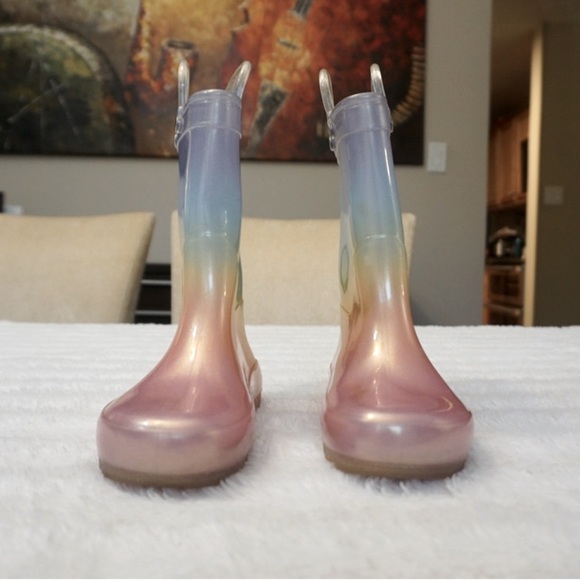 Cat & Jack Cece Rainbow Rain Boots - Multicolor
Size 11
Some - Picture 3 of 7
